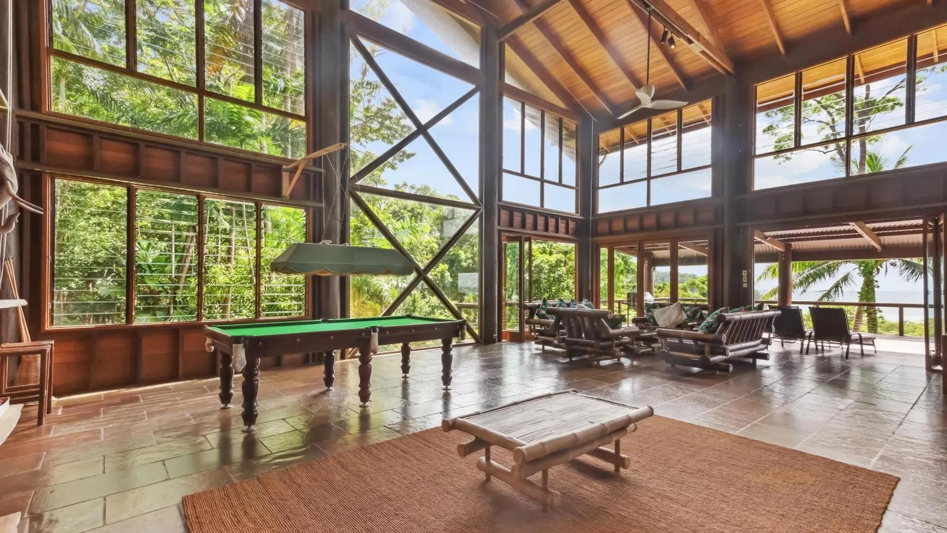 The Barn Daintree Holiday House Cow Bay 0*,